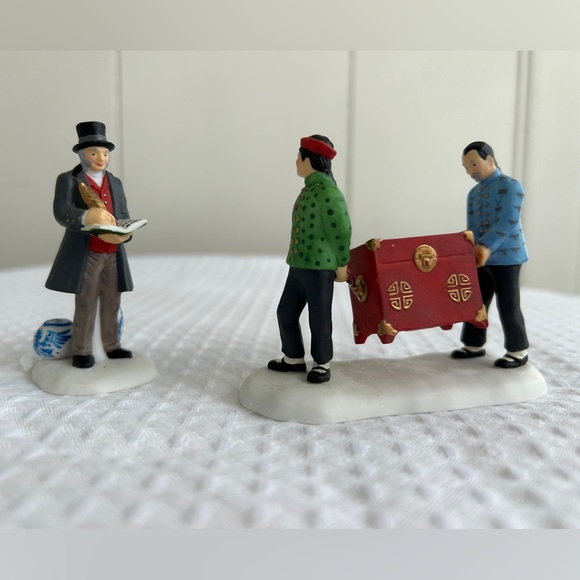 Department 56 “Fine Asian Antiques” - Picture 2 of 3